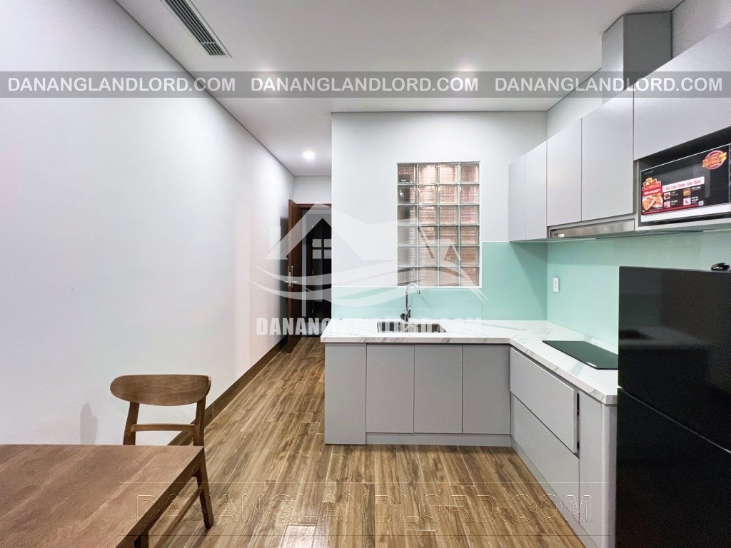 1-Bedroom Apartment Near Ho Xuan Huong Street photo 2 of 8