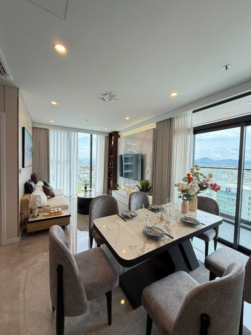 2-Bedroom Apartment at The Filmore photo 3 of 8
