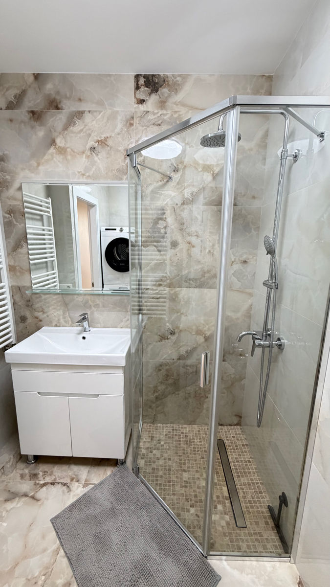 One-Bedroom Apartment in Central Chisinau photo 8 of 8