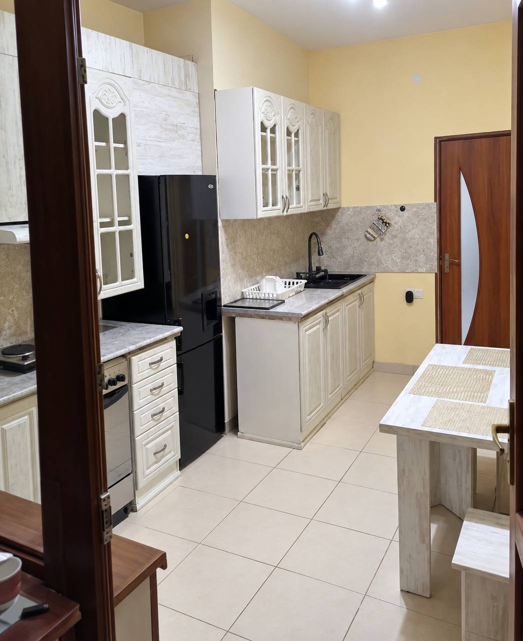 Furnished 3-Room Apartment in Arabkir photo 3 of 8