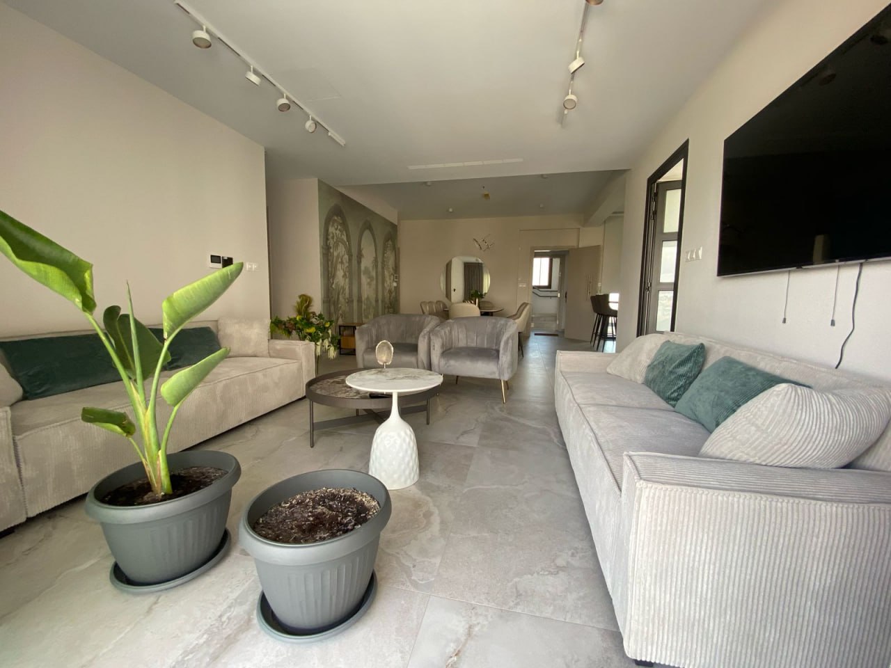 3-Bedroom Penthouse in Mesa Geitonia photo 1 of 4