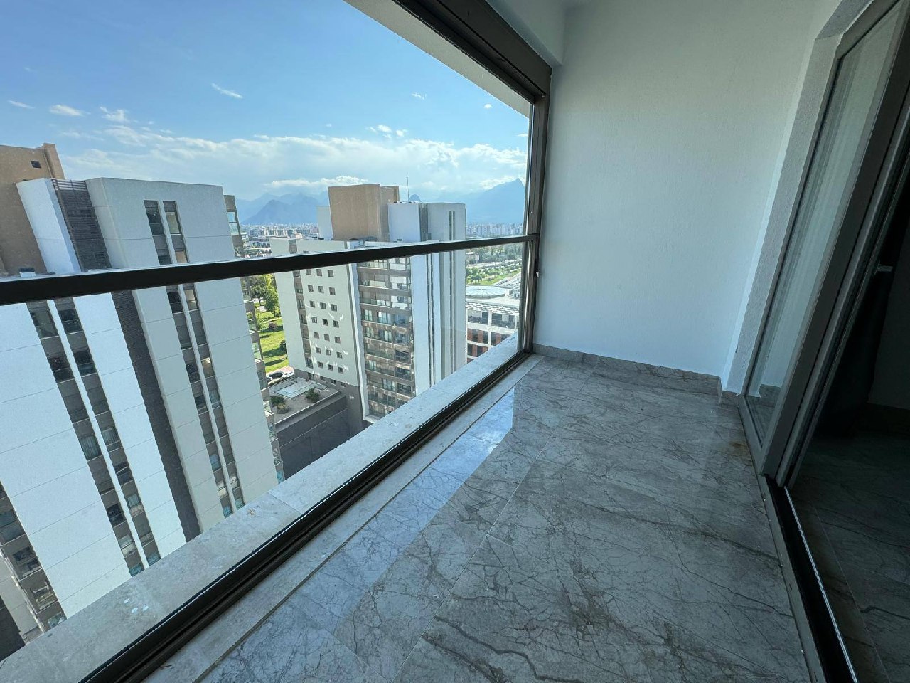 Unfurnished 2-Bedroom Apartment in Terra Manzara photo 7 of 7