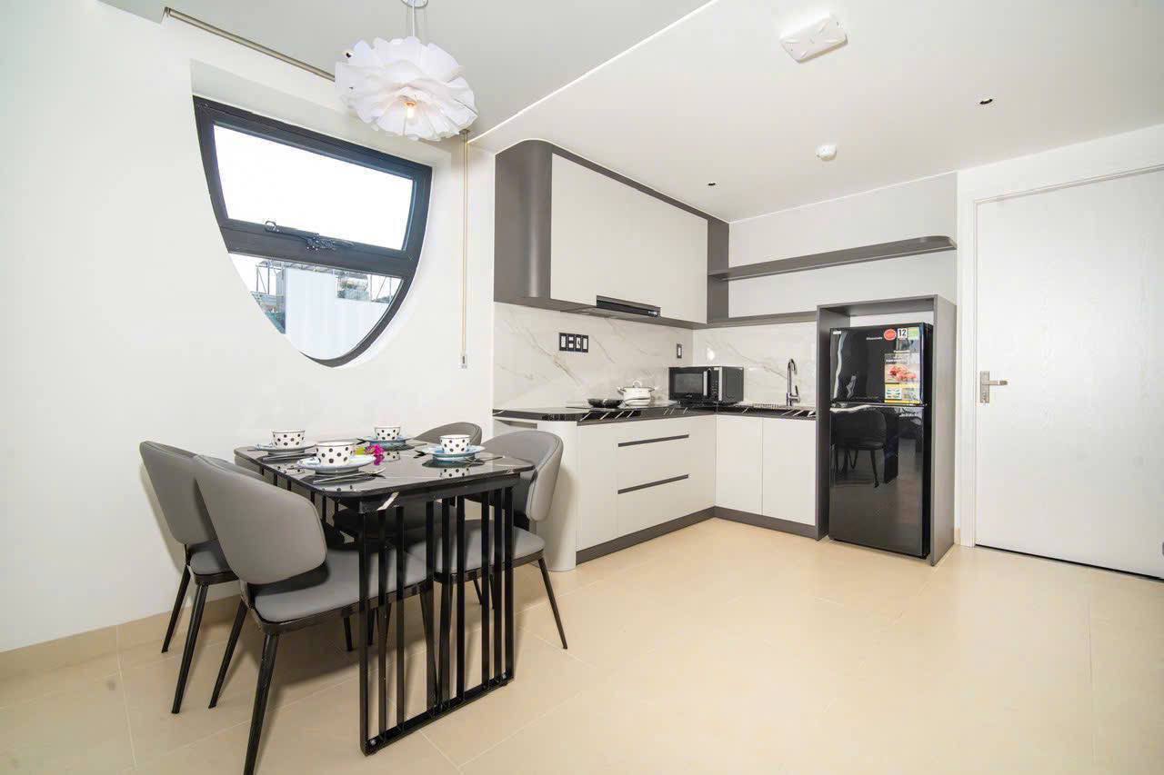 Luxury 2-Bedroom Apartment in Son Tra photo 8 of 8