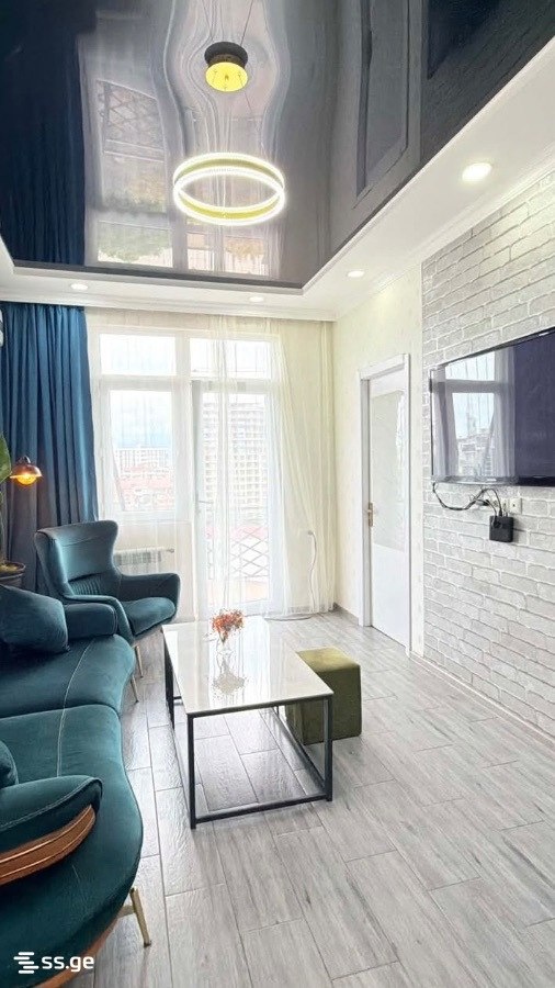 2-Bedroom Apartment for Rent in Batumi photo 1 of 8