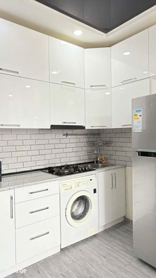 2-Bedroom Apartment for Rent in Batumi photo 4 of 8