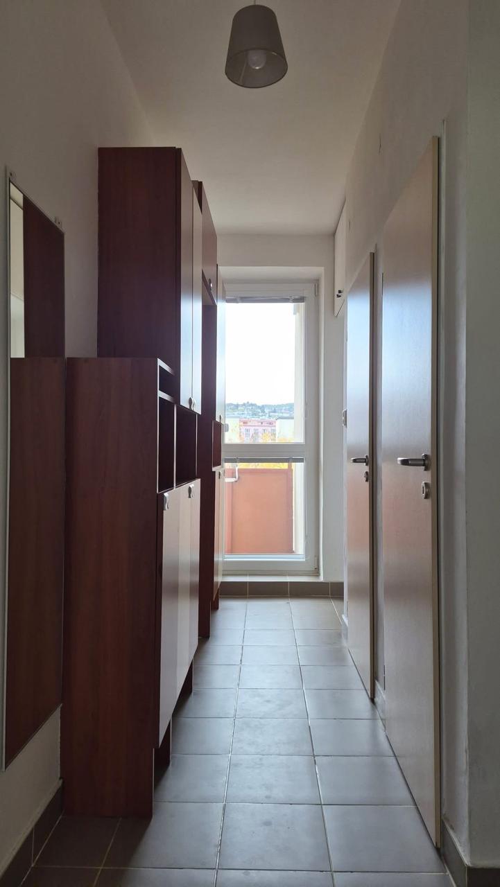 Furnished Two-Bedroom Apartment on Vajnorská Street photo 8 of 8
