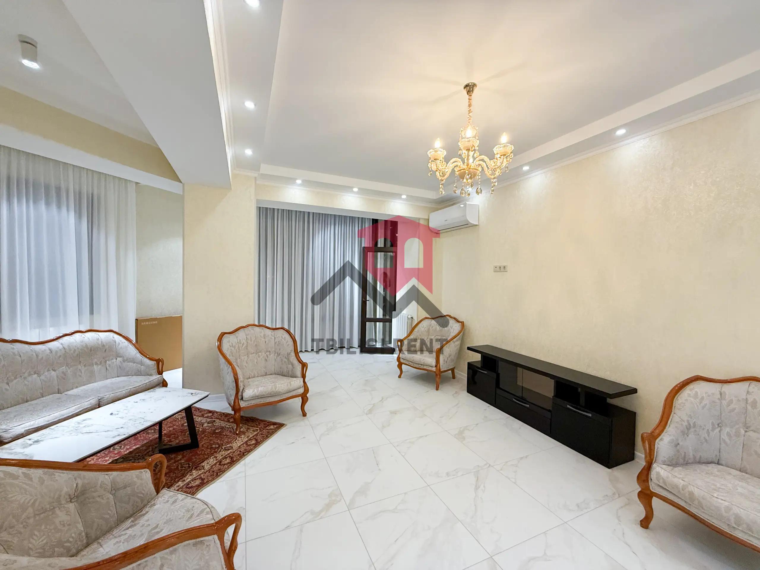 Spacious 2-Bedroom Apartment in Avlabari photo 2 of 8