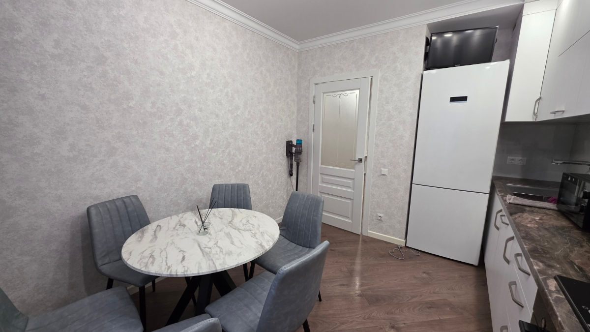2-Room Apartment in Riscani photo 3 of 8
