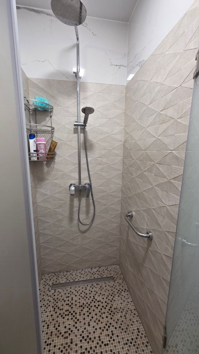2-Room Apartment in Riscani photo 6 of 8