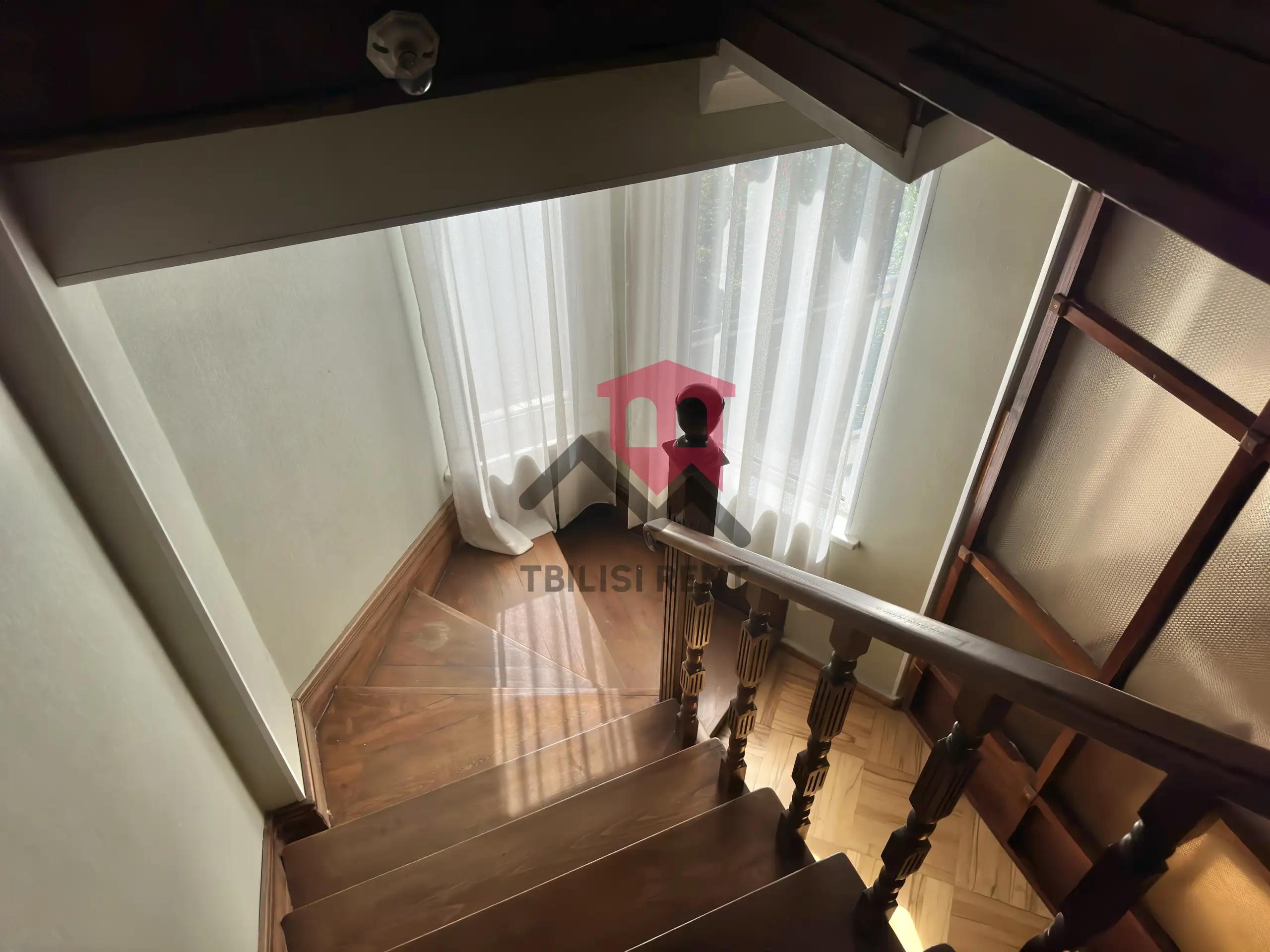 Upper Floor with 2 Bedrooms in Isani photo 7 of 8
