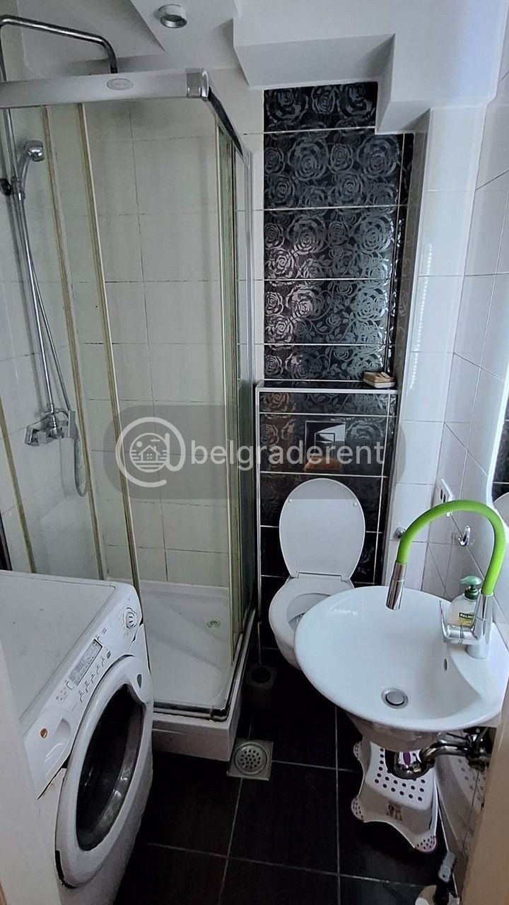 1-Bedroom Apartment in Novi Beograd photo 5 of 5
