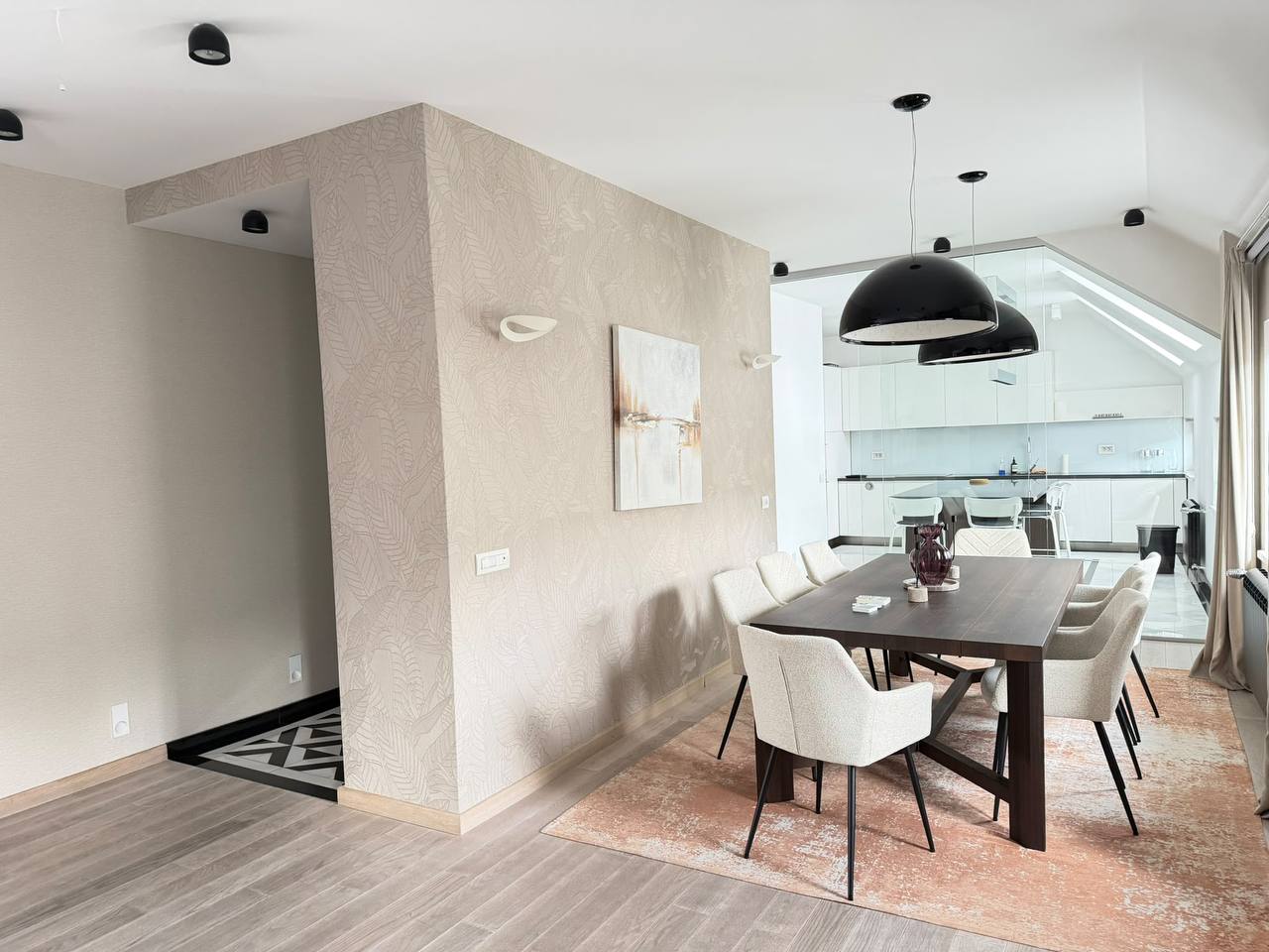 Five-Bedroom Duplex Apartment on Krunska Street photo 3 of 8