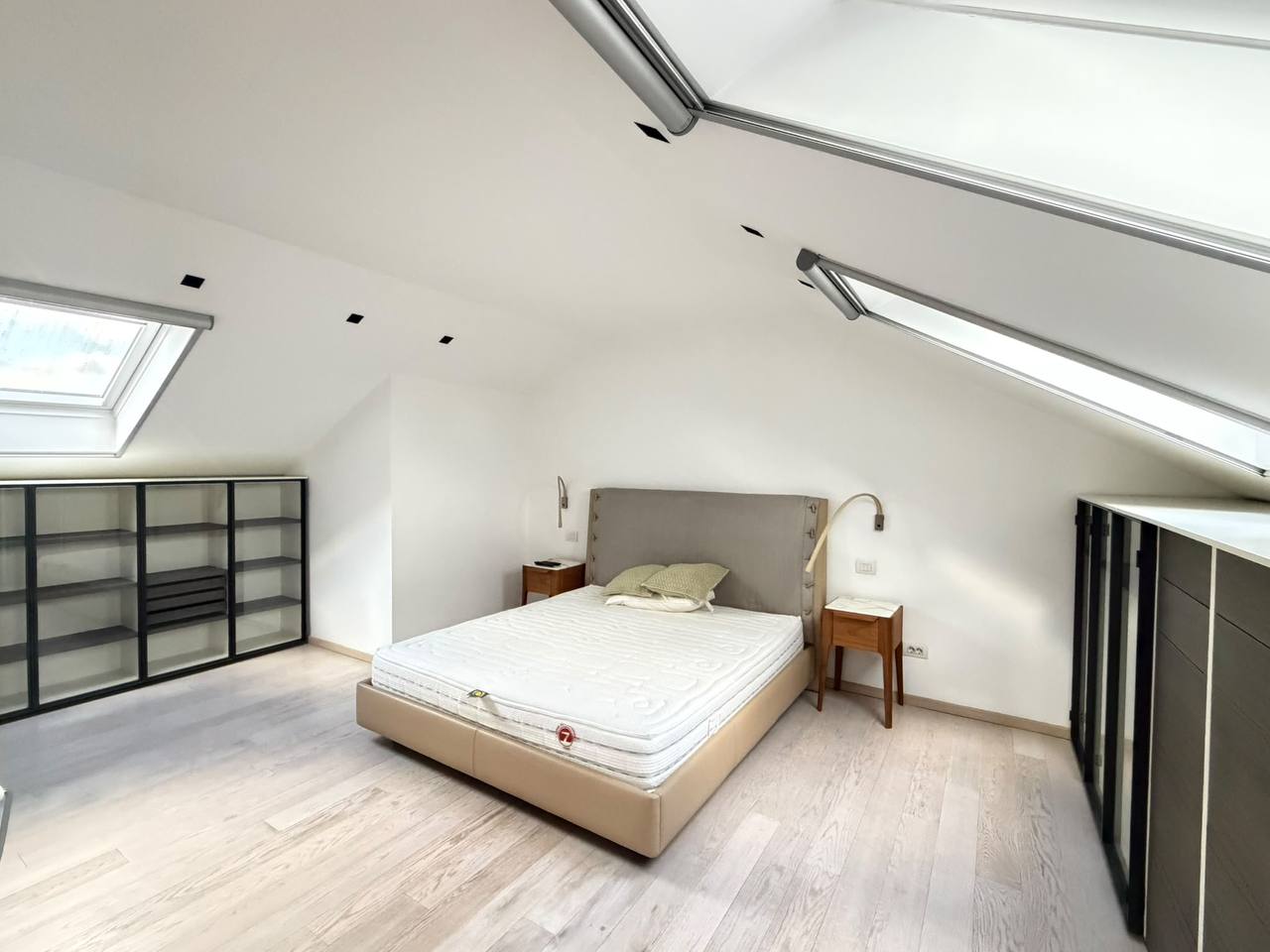 Five-Bedroom Duplex Apartment on Krunska Street photo 5 of 8