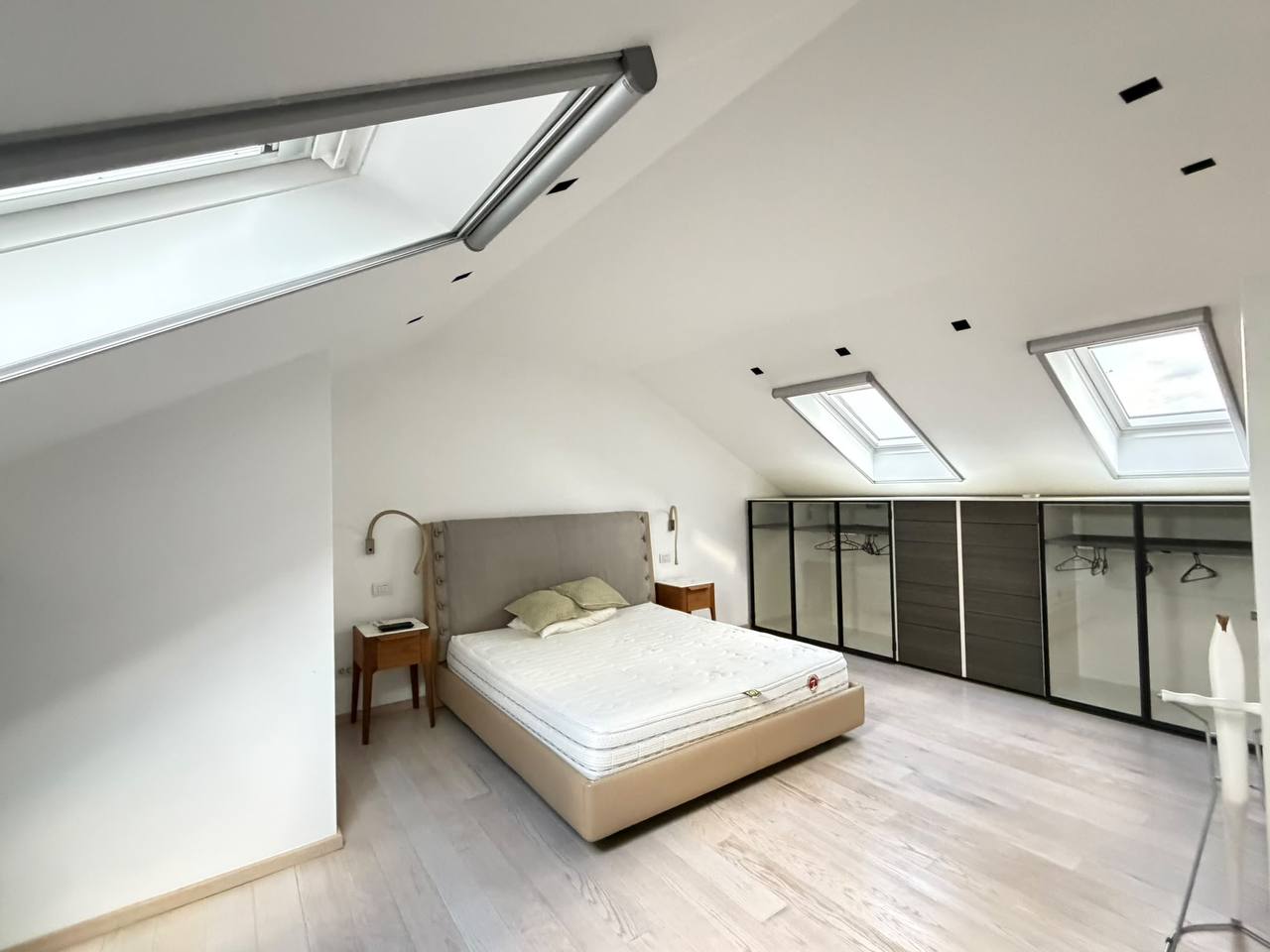 Five-Bedroom Duplex Apartment on Krunska Street photo 6 of 8