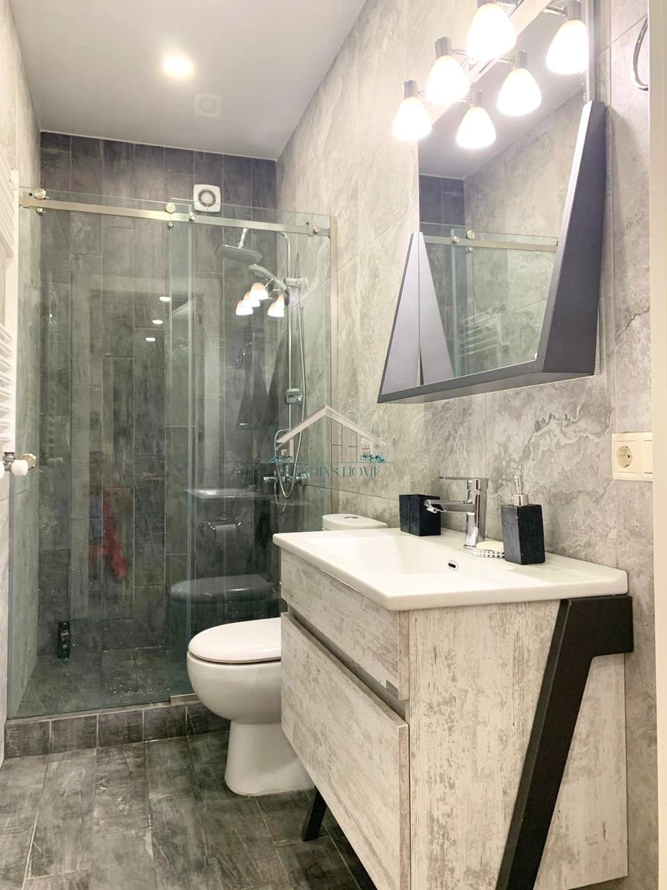 Трёхкомнатная квартира у моря photo 6 of 6