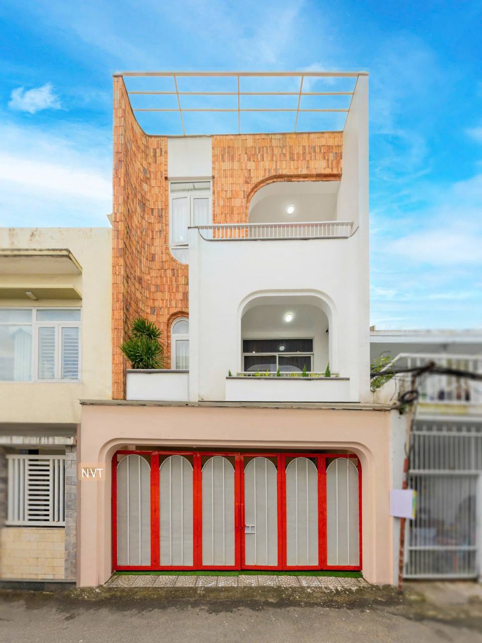 4-Bedroom House in Son Tra photo 1 of 8