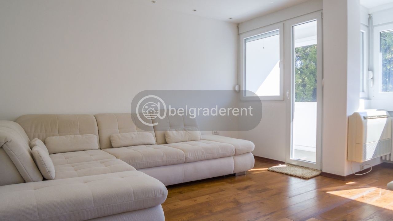 2-Bedroom Apartment in Novi Beograd photo 1 of 7