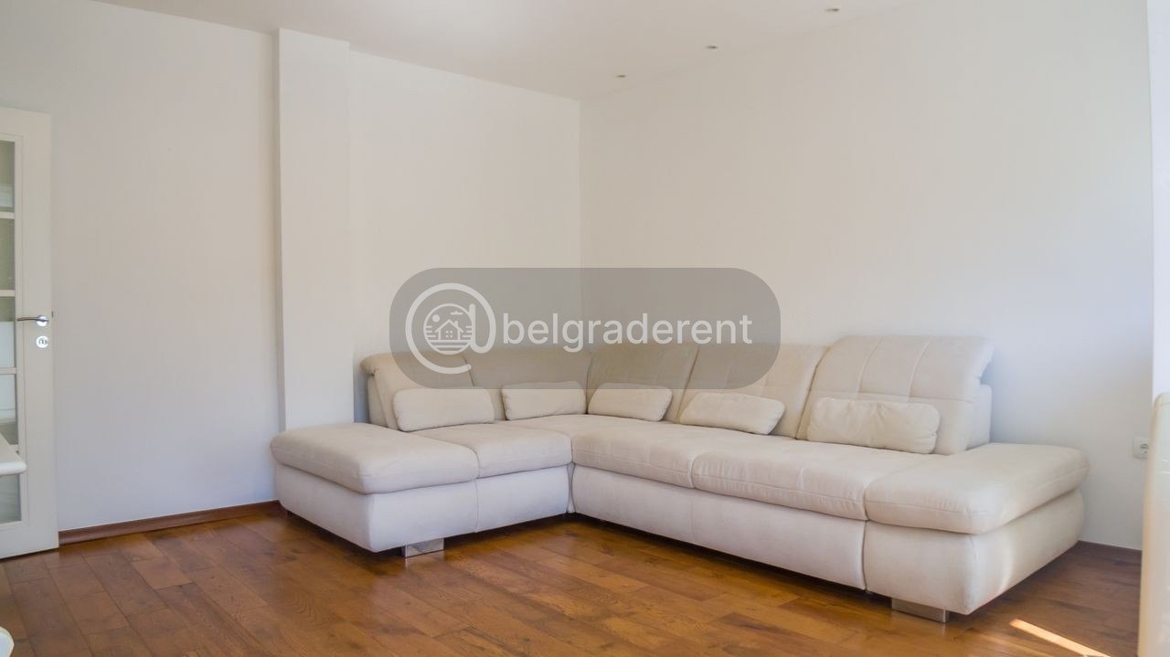2-Bedroom Apartment in Novi Beograd photo 2 of 7
