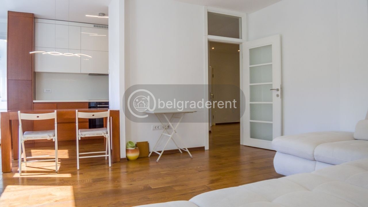 2-Bedroom Apartment in Novi Beograd photo 3 of 7