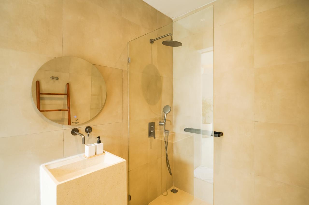 Scenic 2-Bedroom Villa in Cemagi photo 6 of 8