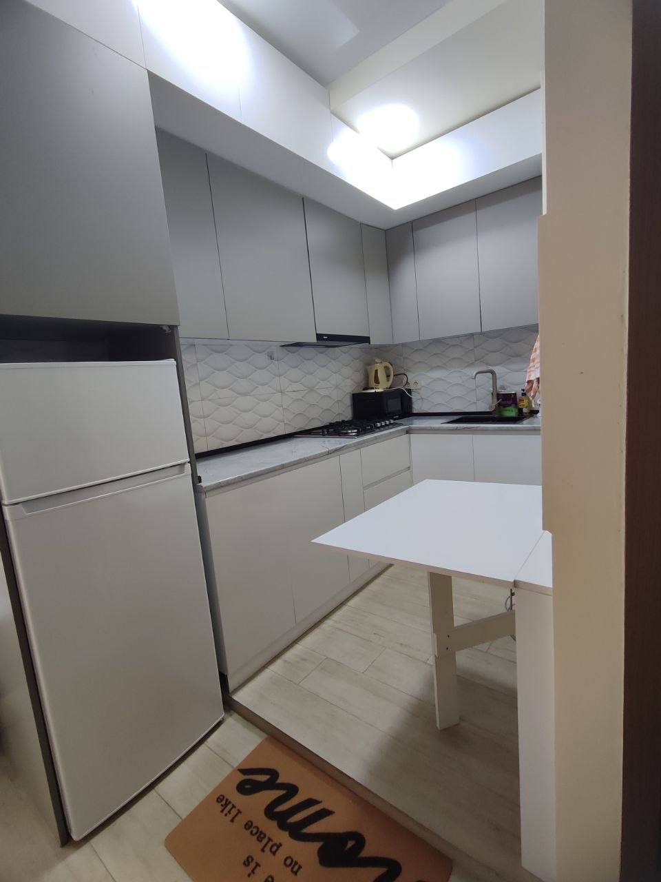 1-Bedroom Apartment on Angisa Street photo 1 of 6