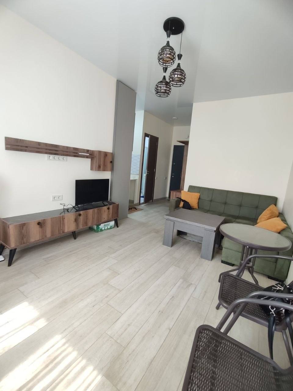1-Bedroom Apartment on Angisa Street photo 2 of 6