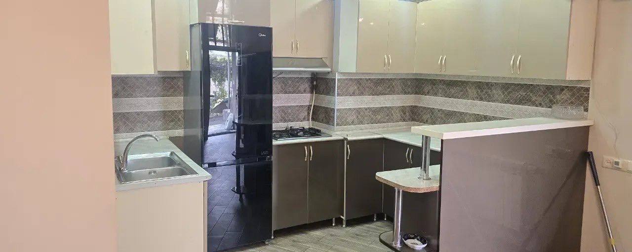 Furnished 3-Bedroom Apartment in Yerevan photo 2 of 7