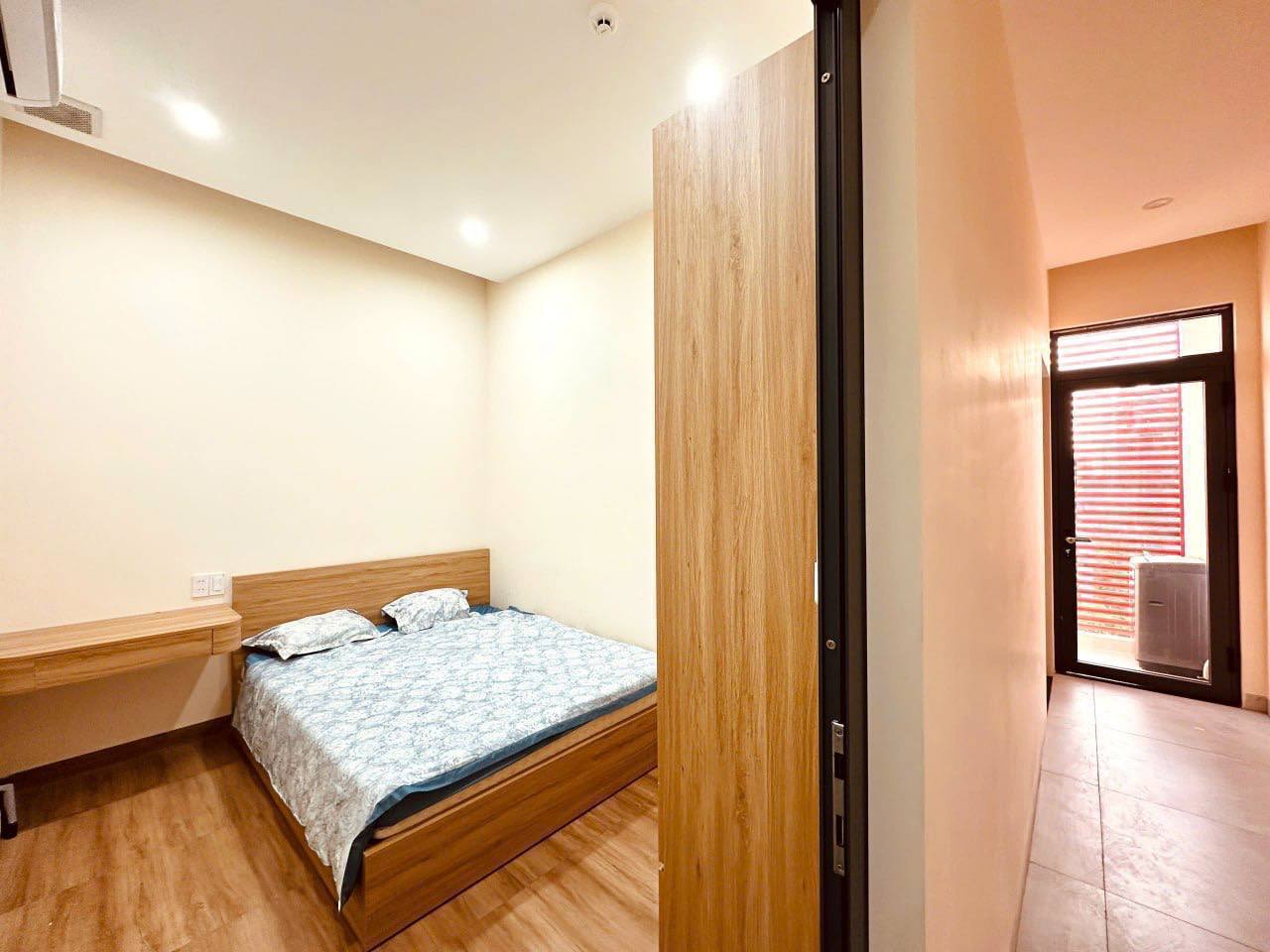 2-Bedroom Apartment in Khue My photo 7 of 8