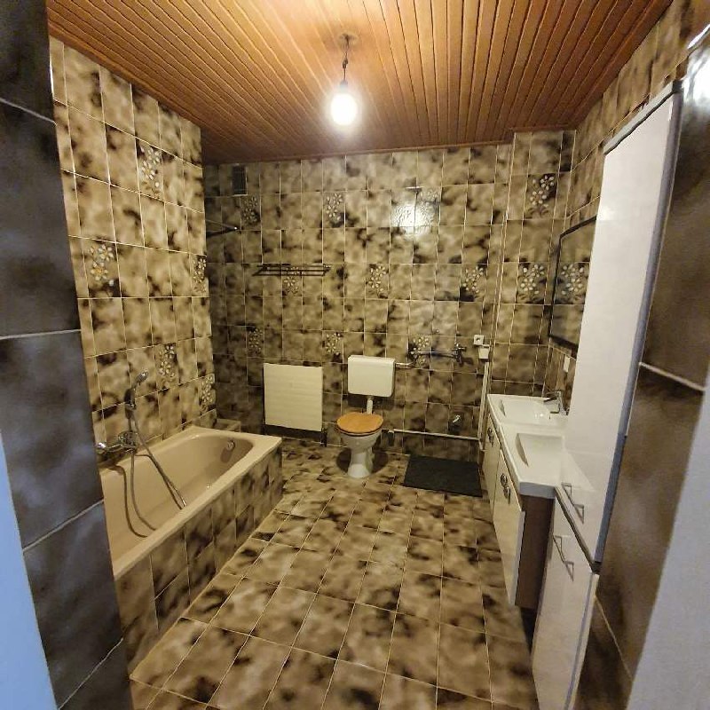 Двухкомнатная квартира в аренду в Санкт-Пёльтене photo 2 of 4