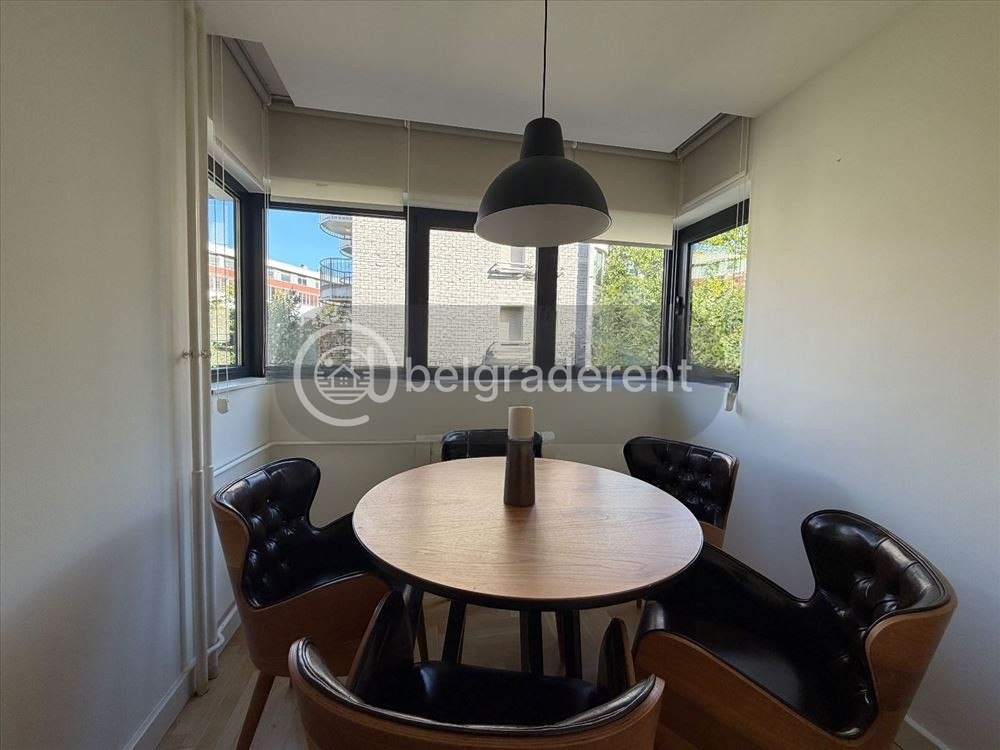 Two-and-a-Half-Room Apartment in Banovo Brdo photo 6 of 8