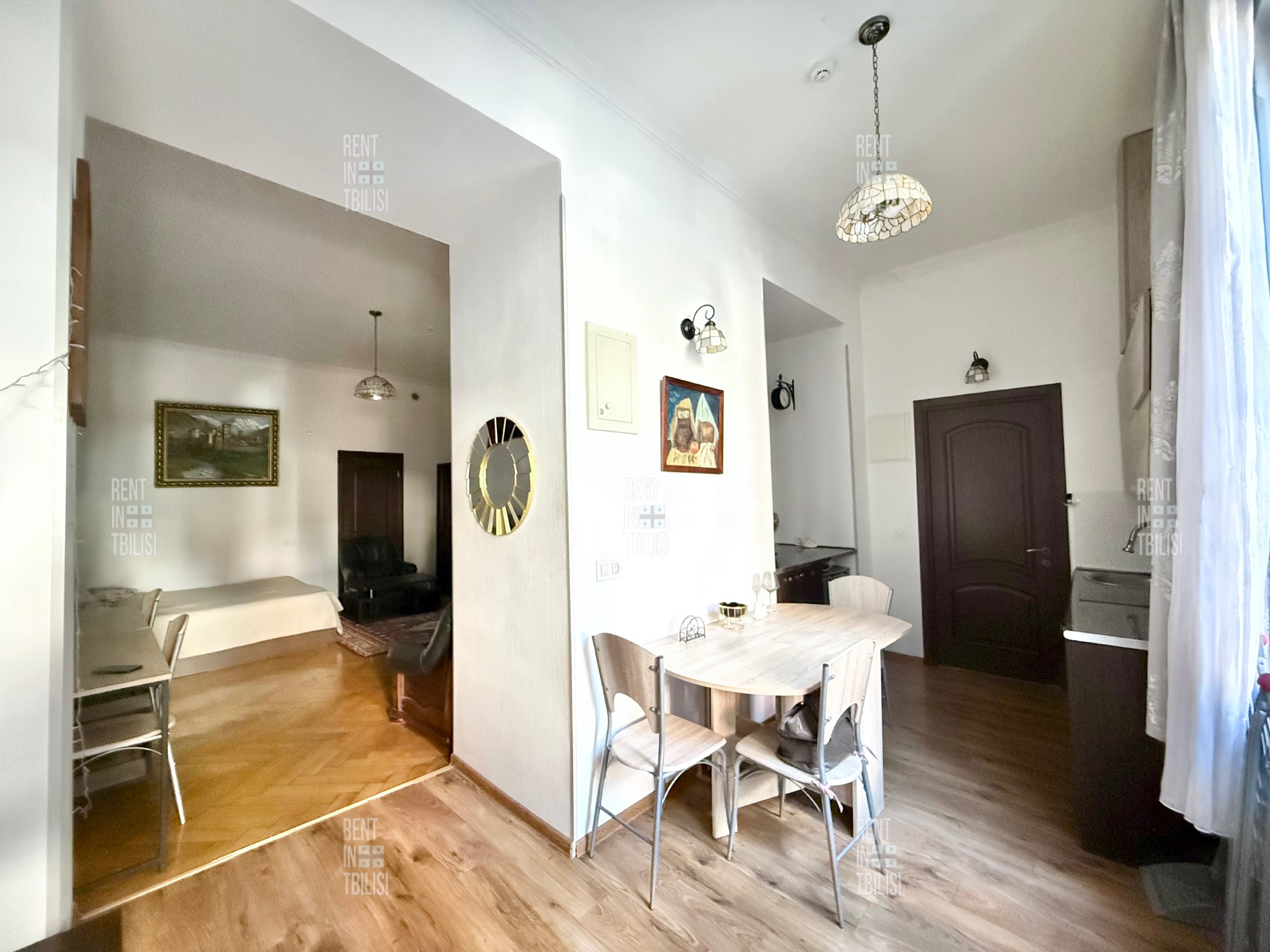 One-Bedroom Apartment Near Liberty Square photo 4 of 8