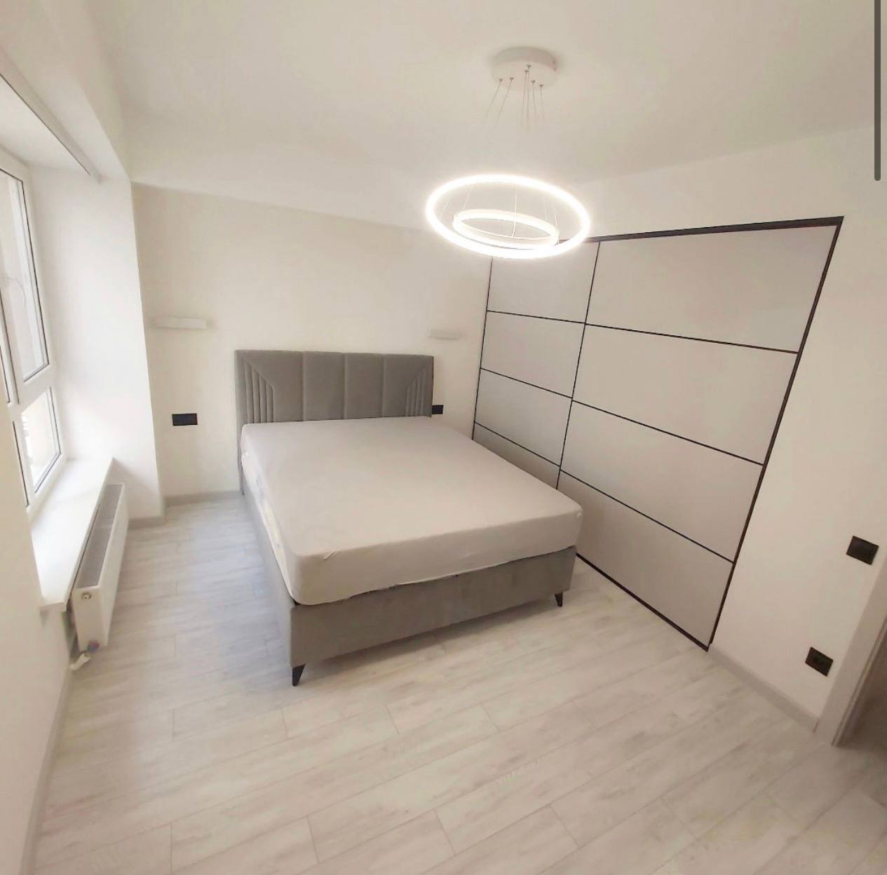 One-Bedroom Apartment with Living Room in Central Chisinau photo 6 of 7