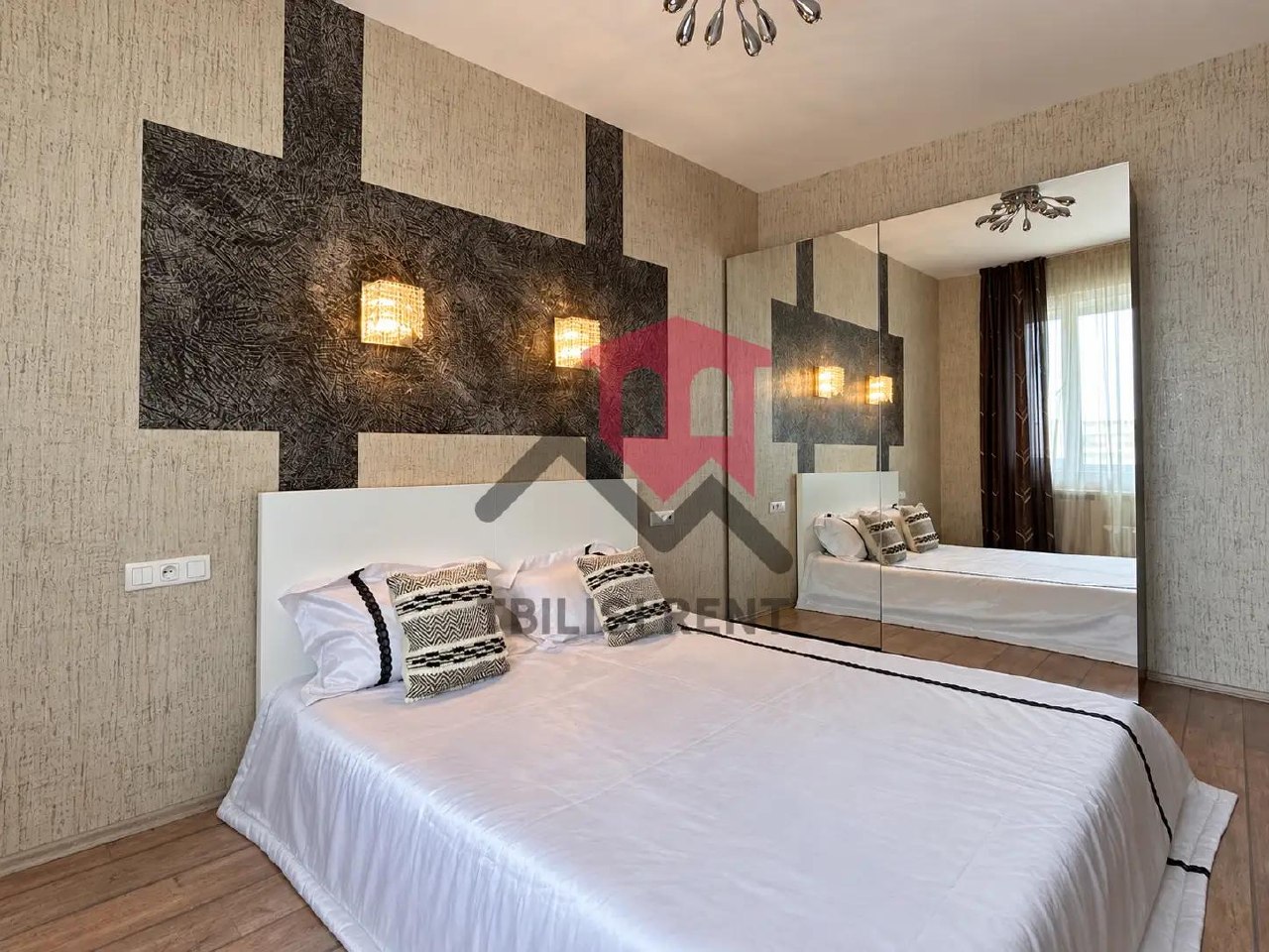 Designer 1-Bedroom Apartment in Vera photo 8 of 8