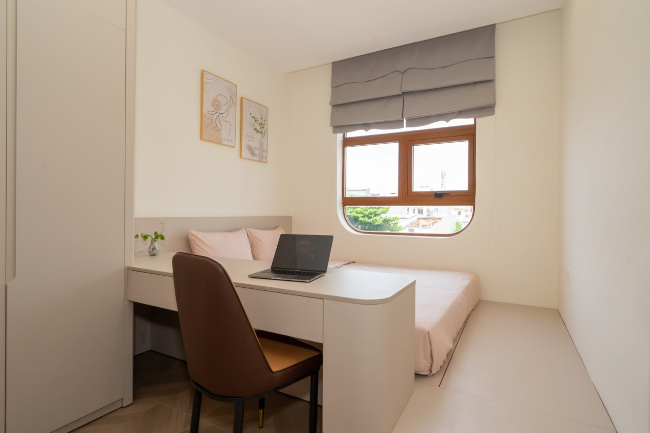 1-Bedroom Apartment in Khue My Dong photo 8 of 8