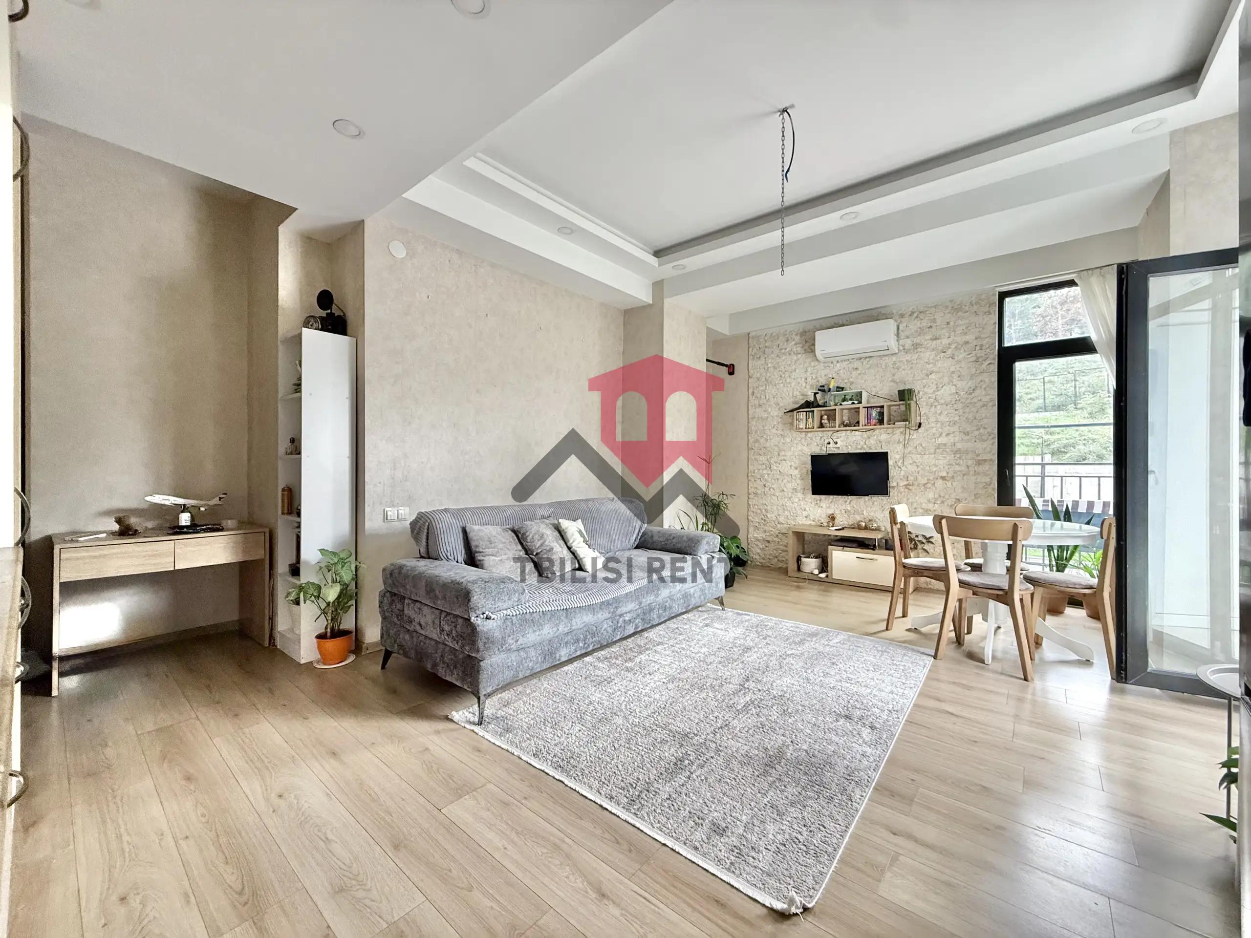 Bright 1-Bedroom Apartment Near State University Metro photo 3 of 8