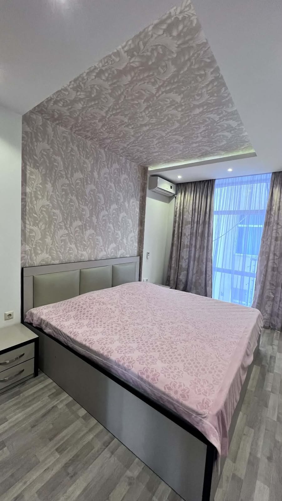 Spacious Two-Bedroom Apartment in Batumi Old Town photo 6 of 8