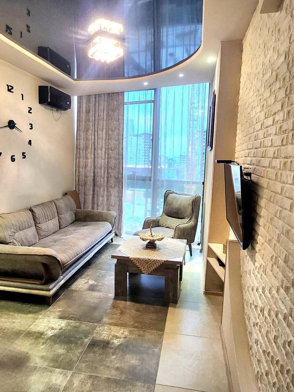 1-Bedroom Apartment on Jiuli Shartava Avenue photo 3 of 8