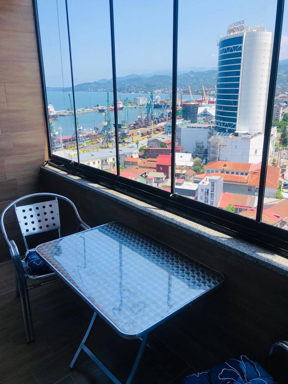 Two-Bedroom Apartment in Batumi photo 1 of 6