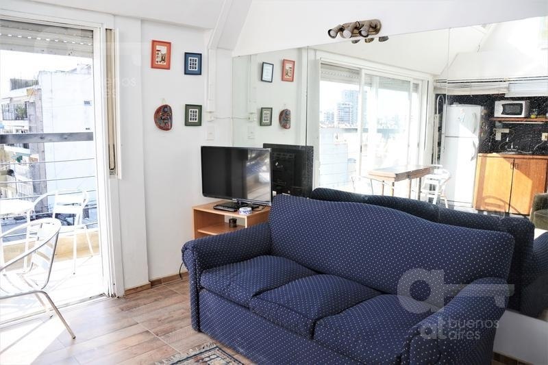 Furnished 1-Bedroom Apartment in Recoleta photo 1 of 8