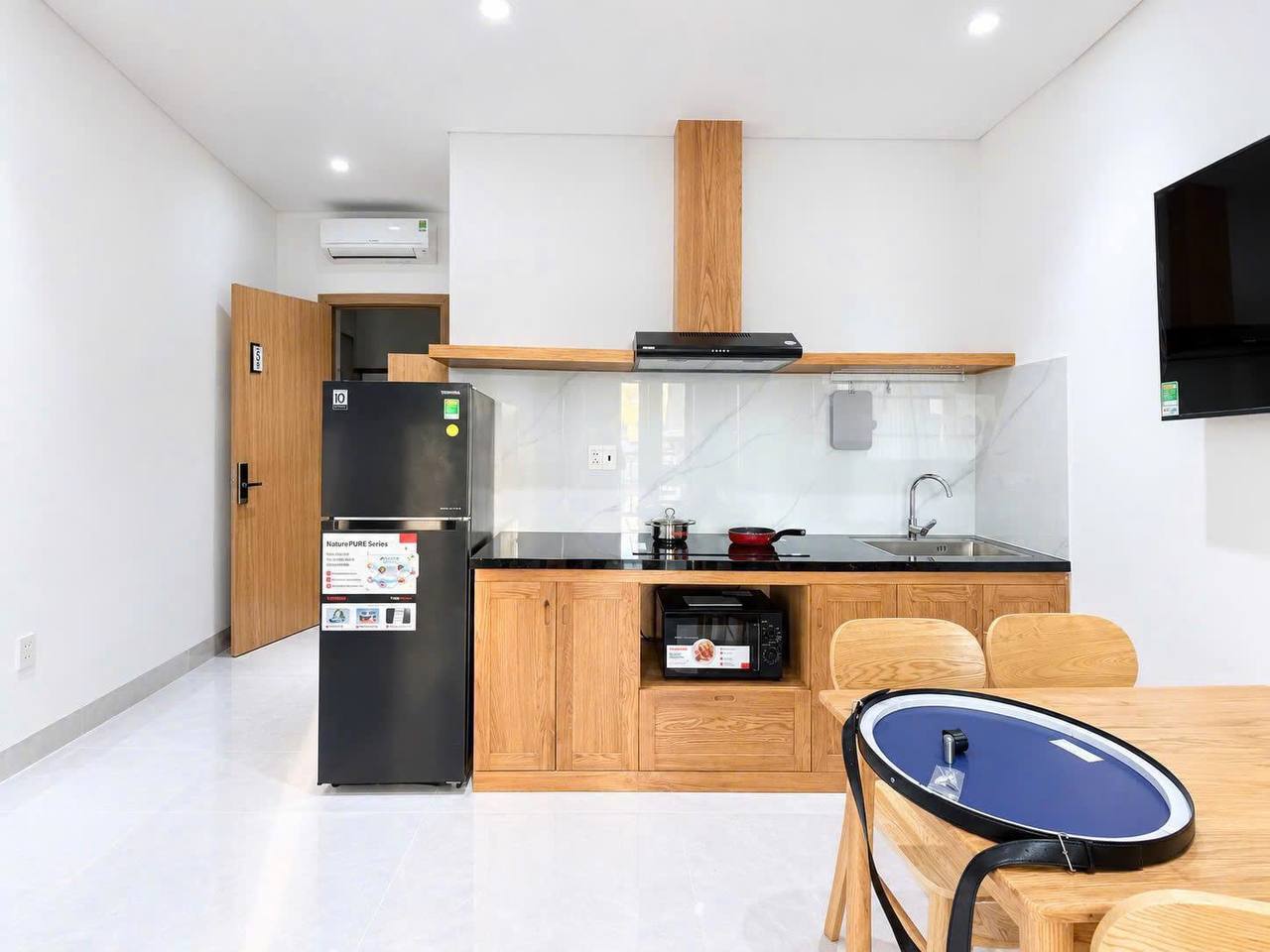 1-Bedroom Apartment on Do Huy Uyen Street photo 6 of 8