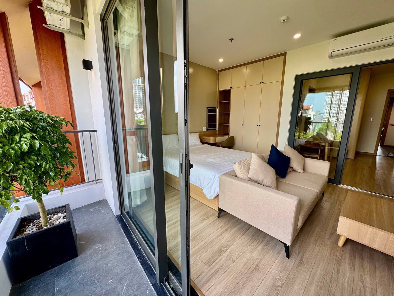 Studio Apartment at Sun Cosmo Residence photo 2 of 8