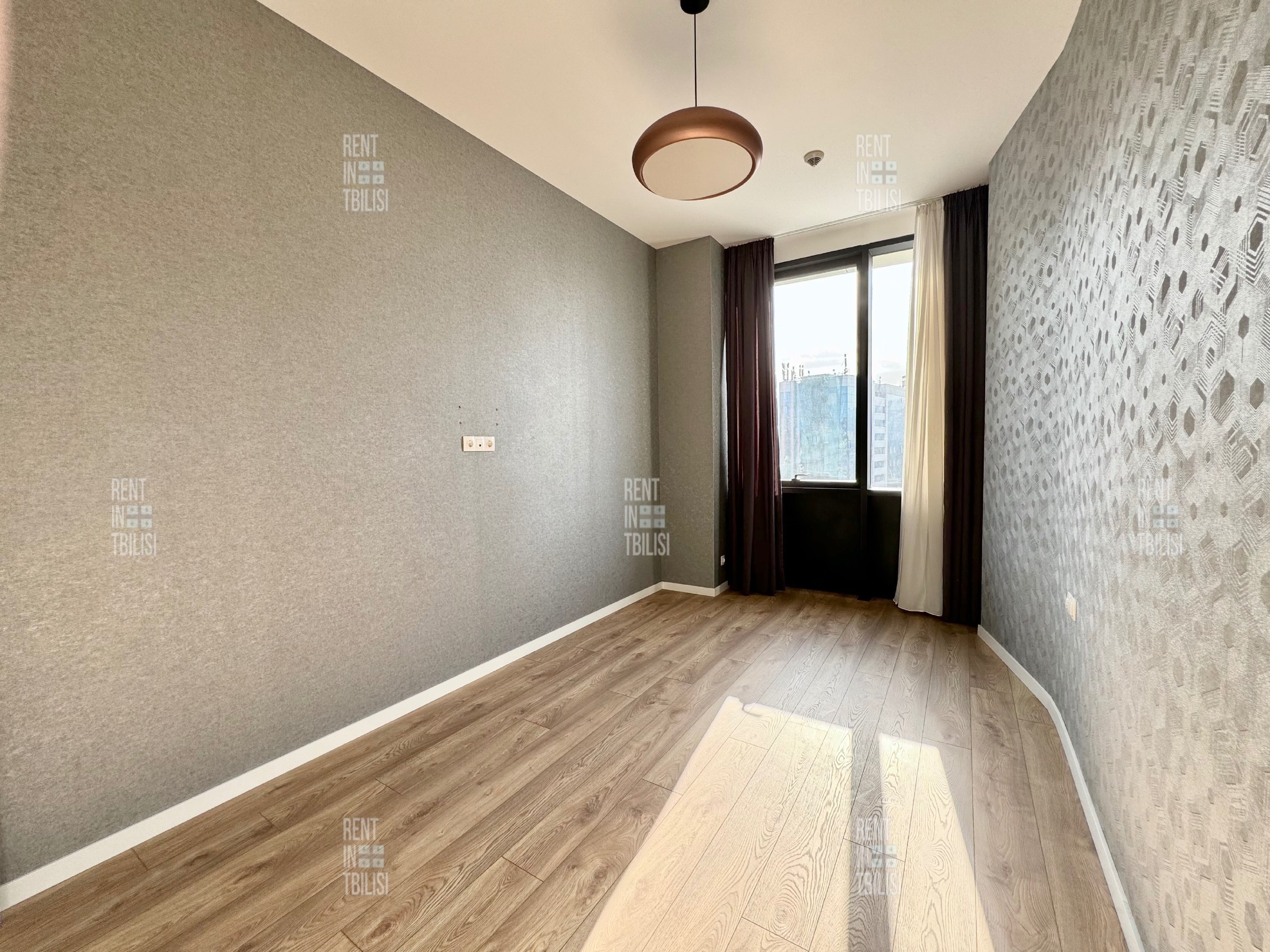 3-комнатная квартира в аренду в Ваке photo 8 of 8