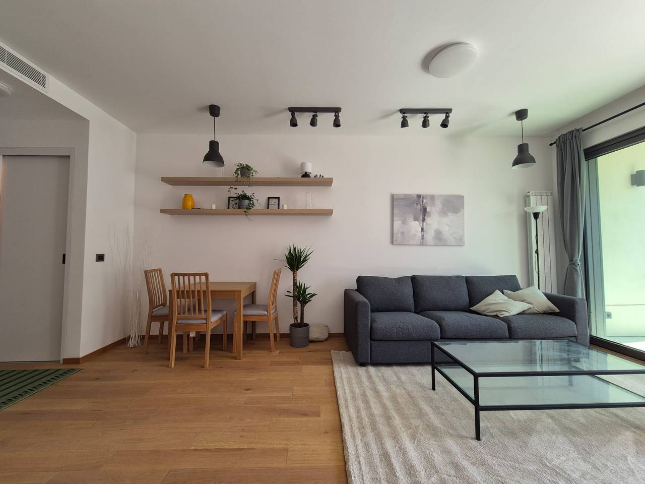 One-Bedroom Apartment in Novi Dorćol photo 2 of 8