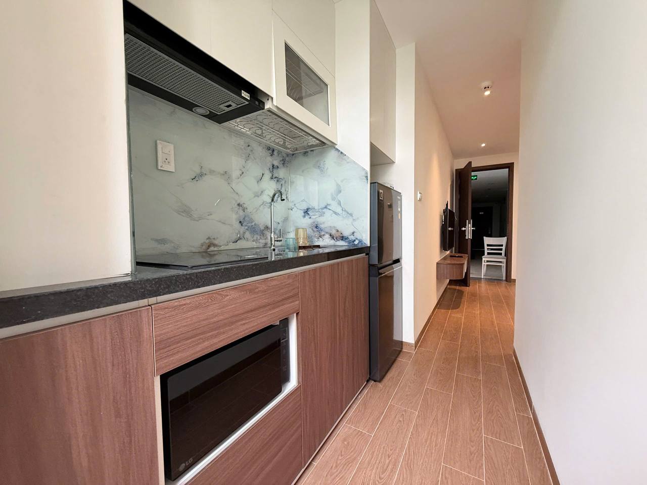 Brand-New 1-Bedroom Apartment in My An photo 6 of 8