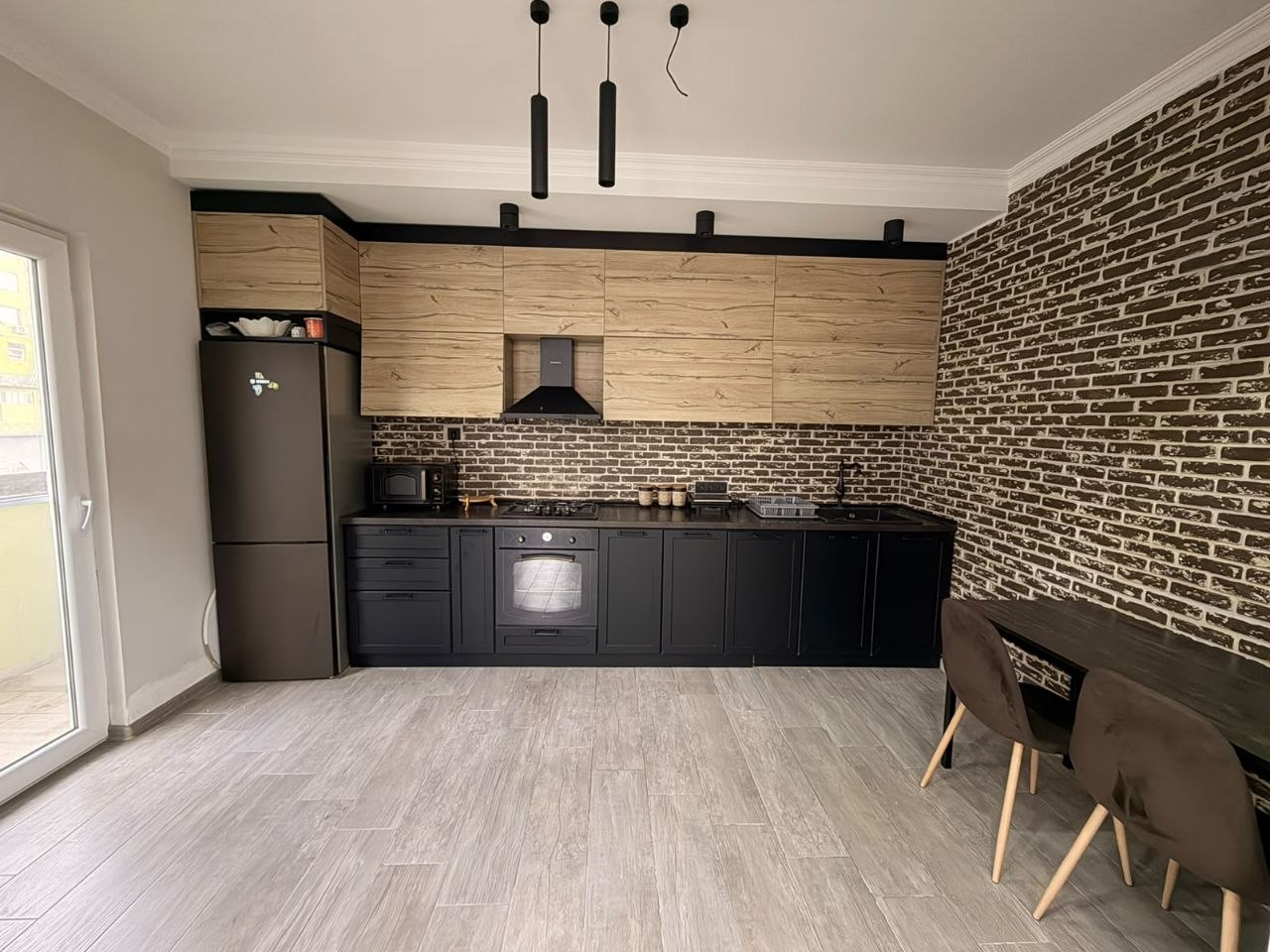 2-Bedroom Apartment on Agmashenebeli Street photo 1 of 6