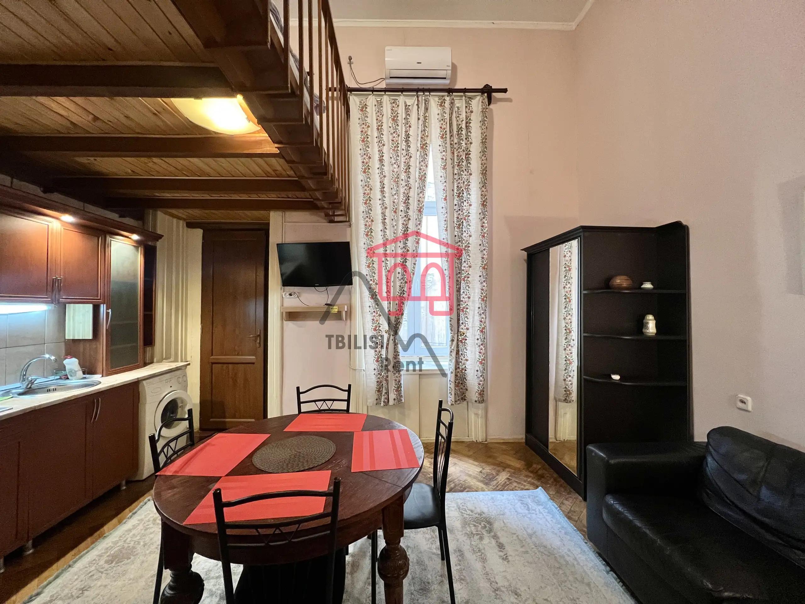 Компактная дуплекс-квартира в Сололаки photo 4 of 8