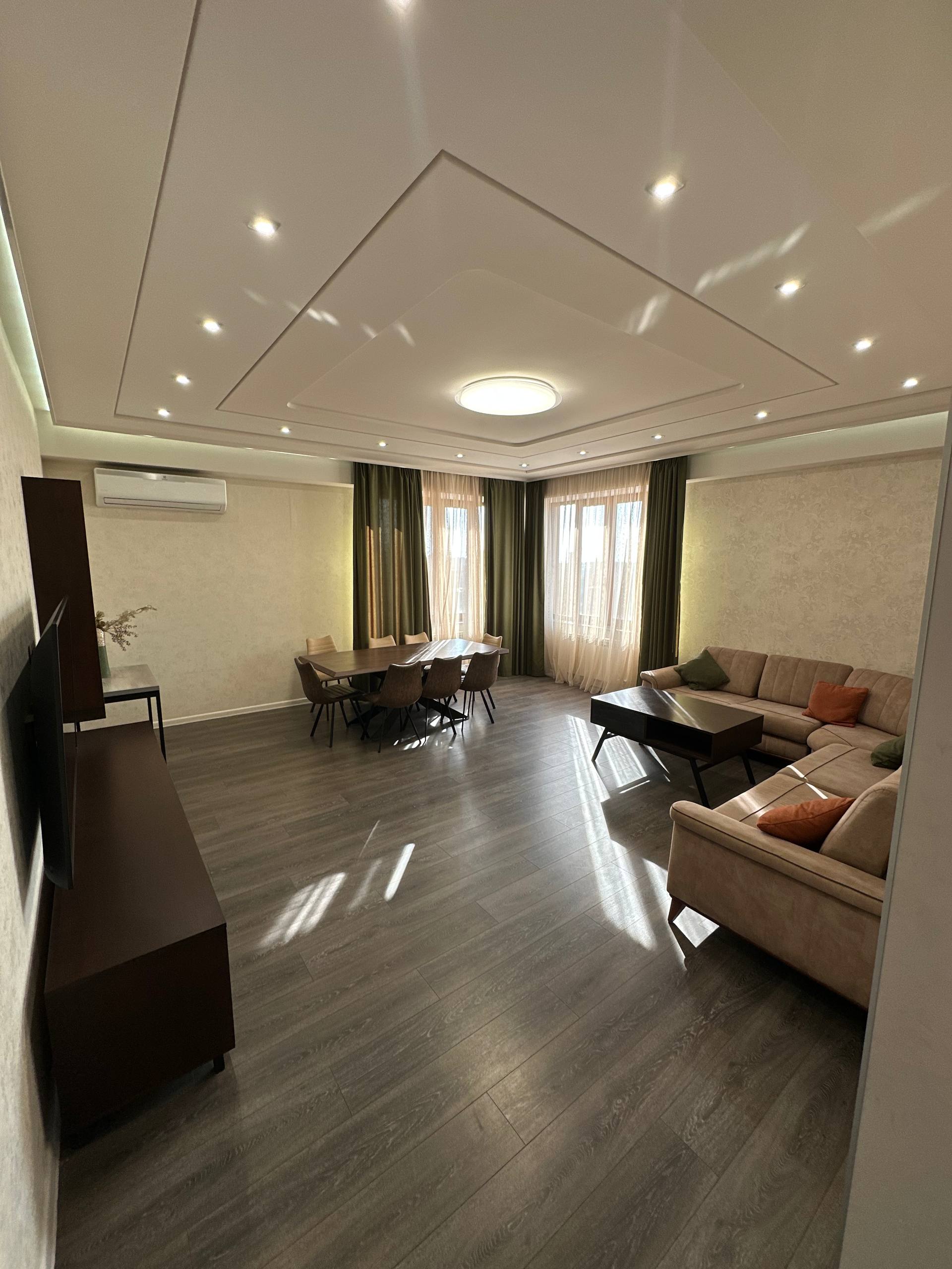 4-Bedroom New-Build Apartment in Achapnyak photo 2 of 8