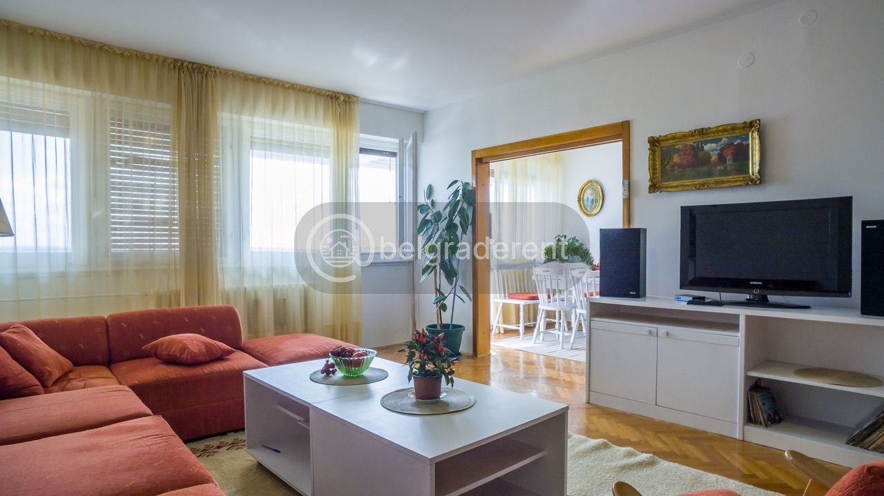 3-Bedroom Apartment in Novi Beograd photo 1 of 8