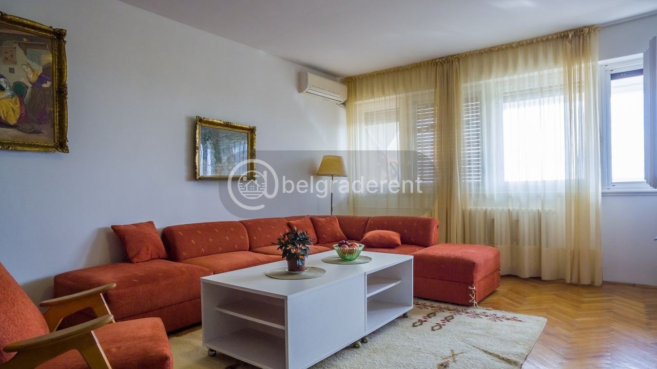 3-Bedroom Apartment in Novi Beograd photo 2 of 8
