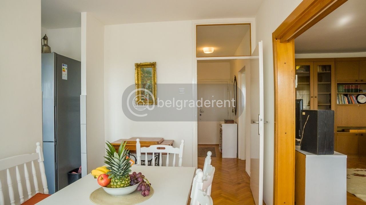 3-Bedroom Apartment in Novi Beograd photo 7 of 8